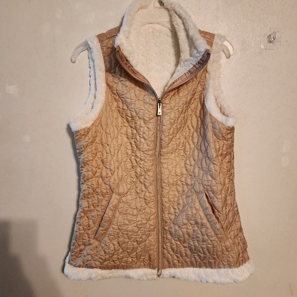TeezHer Reversible Full Zip Vest Size S NWT - Picture 2 of 12
